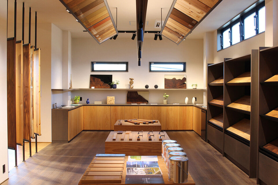 株式会社佐藤木材様インタビュー：「日本の家具の価値を海外へ伝える役目」を公開しました。